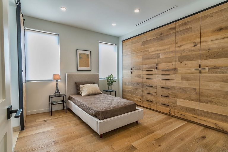 Flooring Contractors Near Me