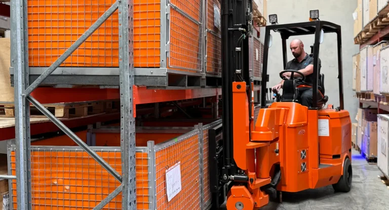 articulated forklift